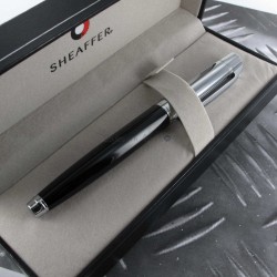 Stylo Plume Sheaffer® "Series 300" Laque Noire & Chrome